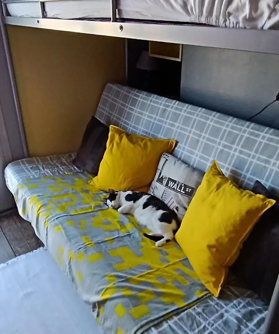 Chambre Partagee 13M2 勒·克里姆林·比塞特 民宿