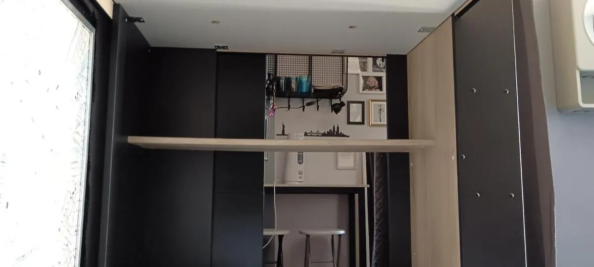 Chambre Partagee 13M2 勒·克里姆林·比塞特 法国