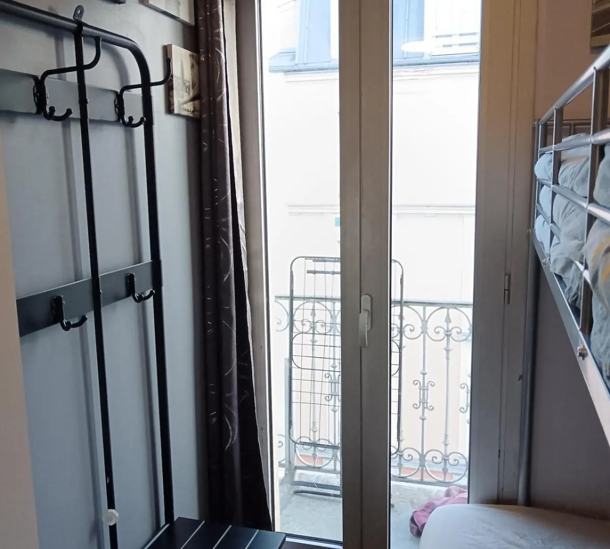 Chambre Partagee 13M2 勒·克里姆林·比塞特 0*,  法国