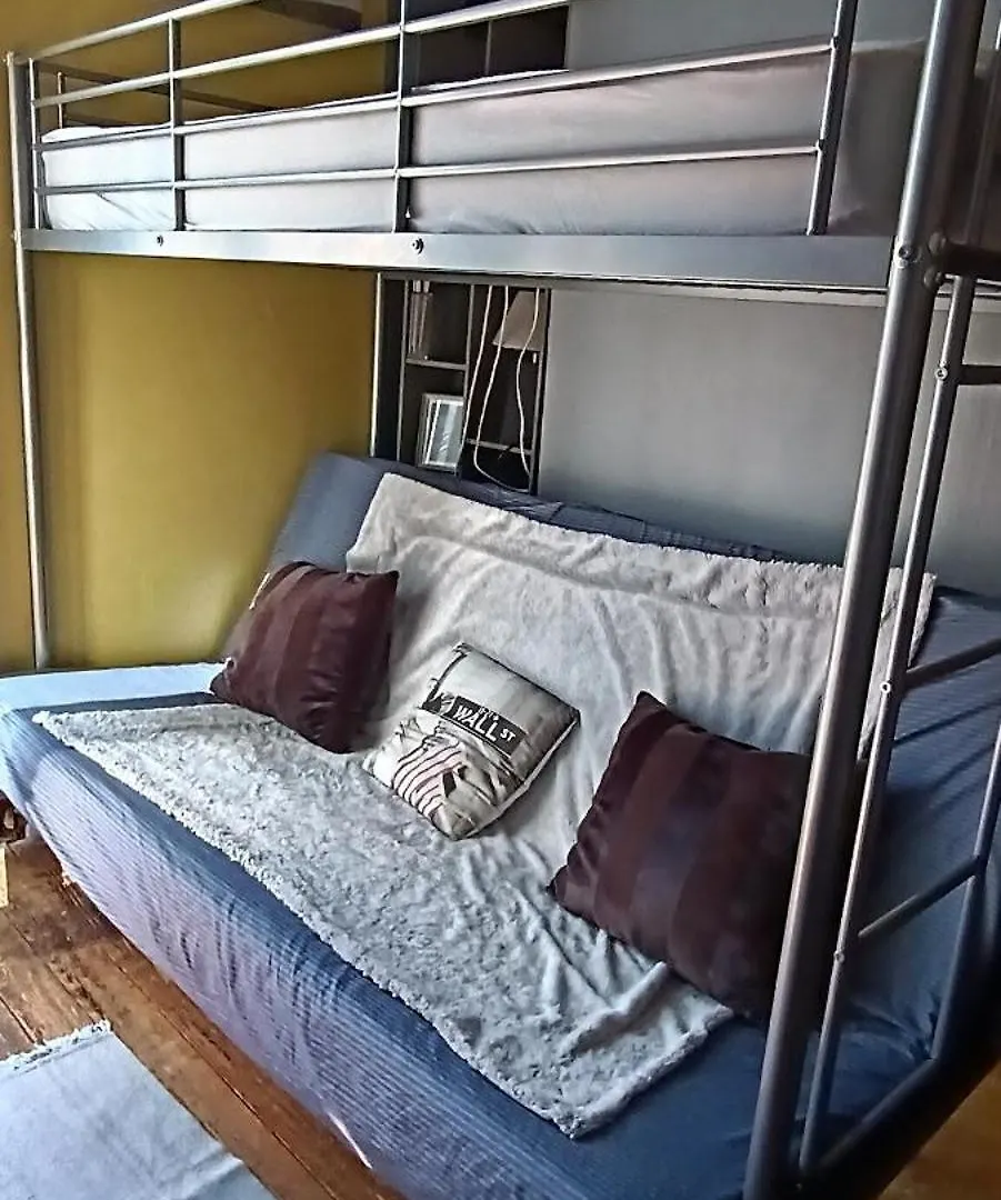 Chambre Partagee 13M2 勒·克里姆林·比塞特 民宿